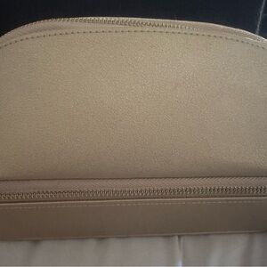 Beige jewelery organizer